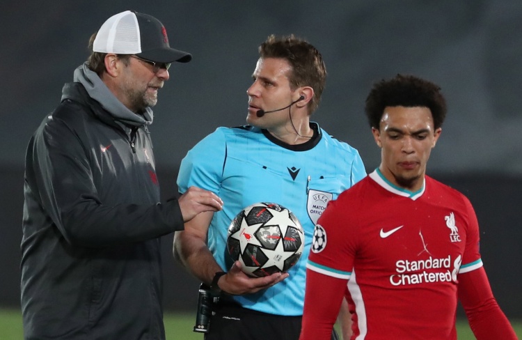 官方！曼联宣布：阿莫林正式下课，弗莱彻出任球队代理主帅