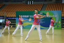 [NBA]伦纳德背身单打 后仰跳投颠进篮筐