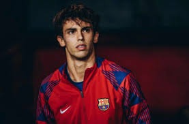 牌九心理学：为什么“差点赢了”比“输了一大截”更容易让人沉迷？（牌九心理揭秘：为何“差点赢”比“输得很惨”更容易让人上瘾？）