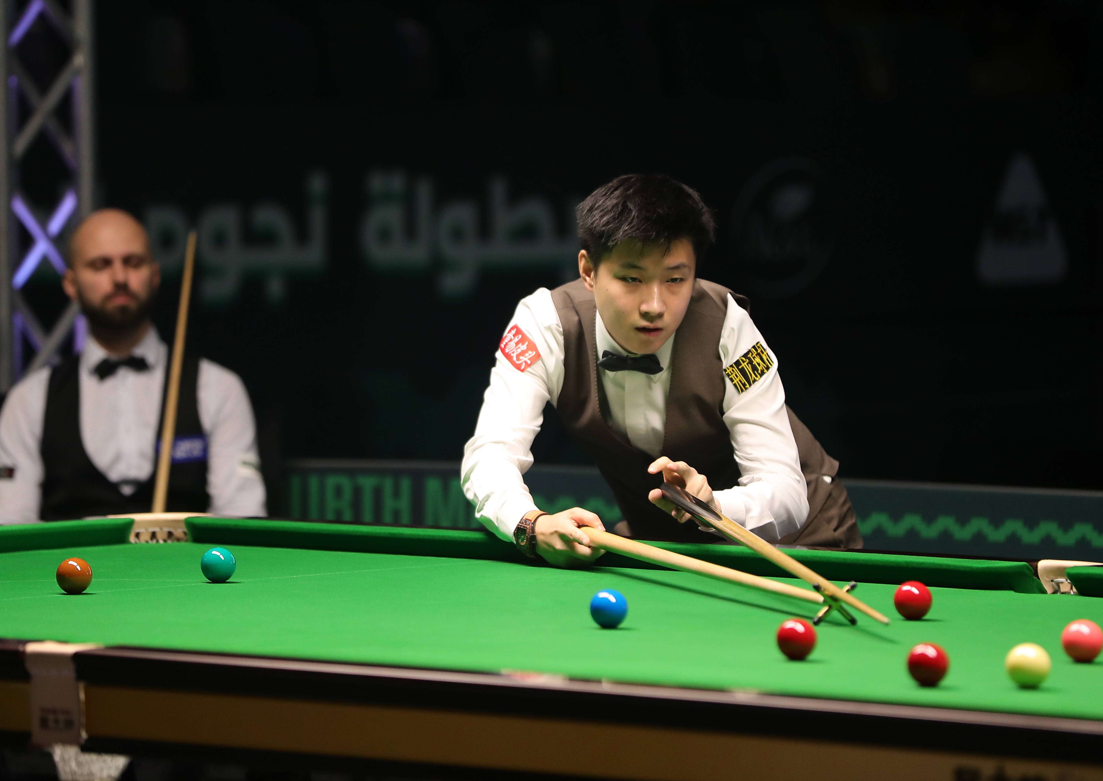 一个月内的 一个月内的