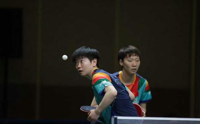 了一个充满 了一个充满